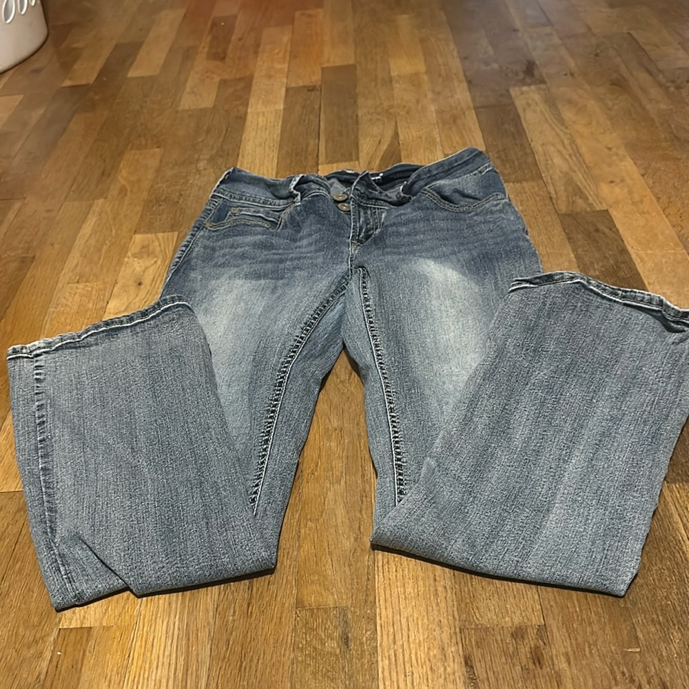 Wallflower bootcut jeans size 9